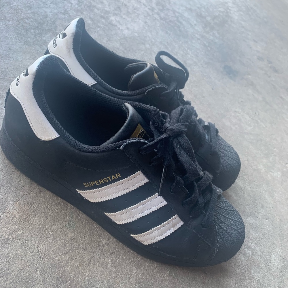 Adidas Superstar Sneakers